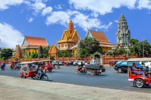 traffic phnom penh cambodia shutterstock 653520022