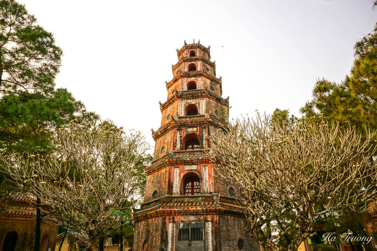 Thien Mu Pagoda Hue Vietnam 2
