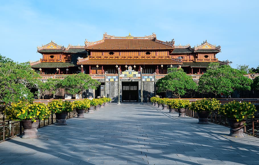 hue vietnam asia palace unesco building