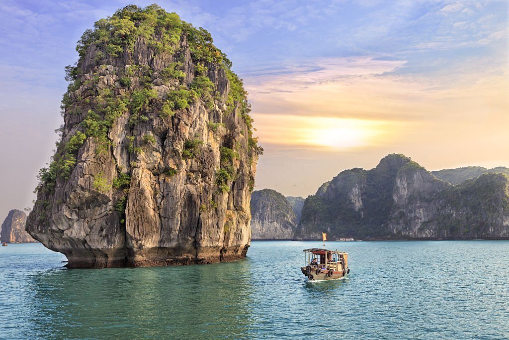Find your perfect tour Ha Long Bay—tailored to every budget and travel style