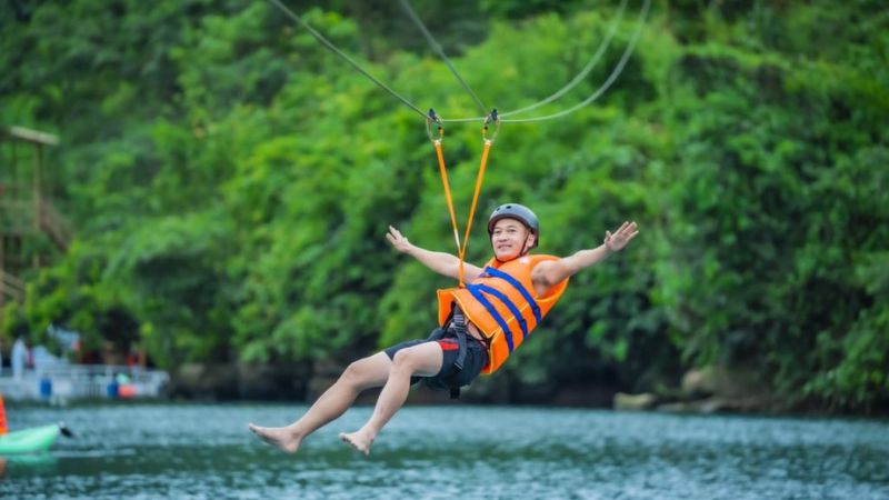 Phong Nha Travel Guide: Discover Vietnam's Ultimate Cave Paradise 3 Phong Nha travel guide must: kayak the Son River or zipline into Dark Cave
