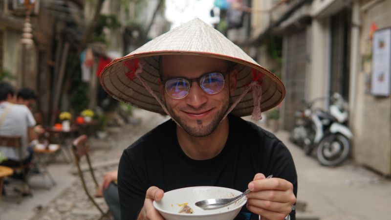 Prepare documents early for Vietnam visa on arrival for Australians