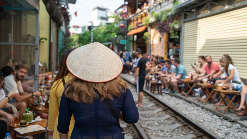 Vietnam visa on arrival for Australians – quick answers on border entry, processing time, and stamping fee