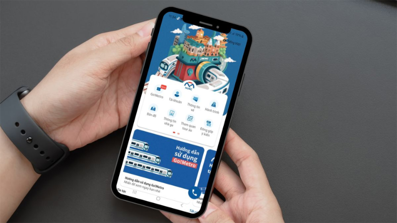 Traveler checking Ho Chi Minh City Smart City app for events and promotions