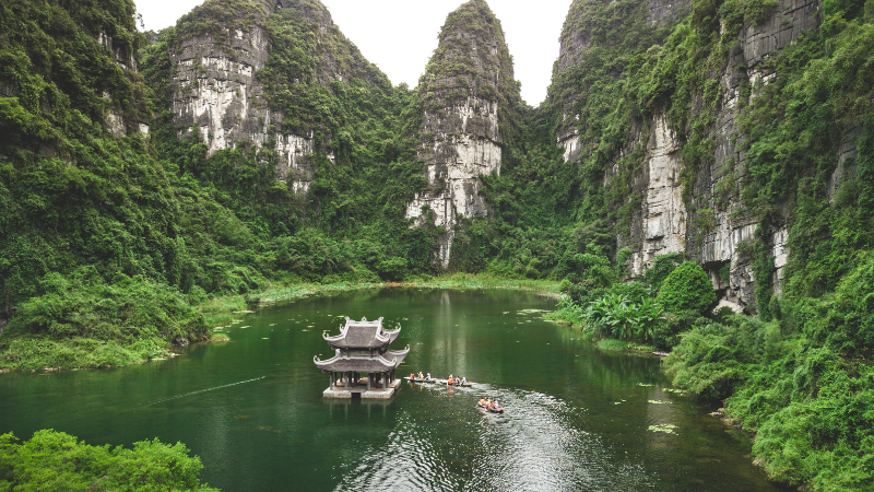 Hanoi Explore Travel Agency – Your Gateway to Authentic Vietnam 3 Ninh Binh day trip organized by Hanoi Explore Travel Agency with boat ride through Tam Coc caves