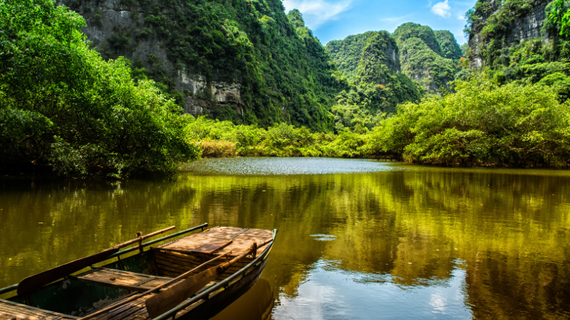 Ninh Binh Day Tour from Hanoi: A Journey into Vietnam’s Timeless Beauty 3 Peaceful boat ride through limestone caves in Trang An on a Ninh Binh day tour from Hanoi