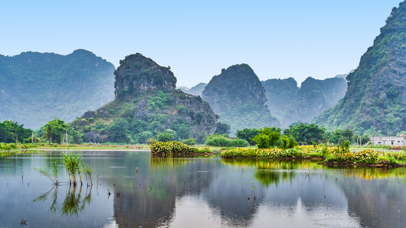 Ninh Binh and Halong Bay Tour: The Perfect Vietnam Journey with AFS Travel 8 Best time to book a Ninh Binh and Halong Bay tour with AFS Travel