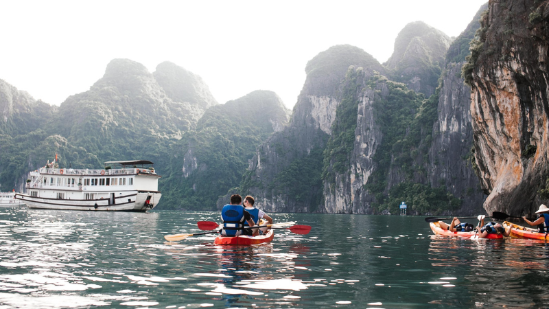 Visa Vietnam Australia – My Honest Guide After Doing It Myself (and How You Can Save Time) 2 Australian traveler visiting Hanoi after getting visa Vietnam Australia